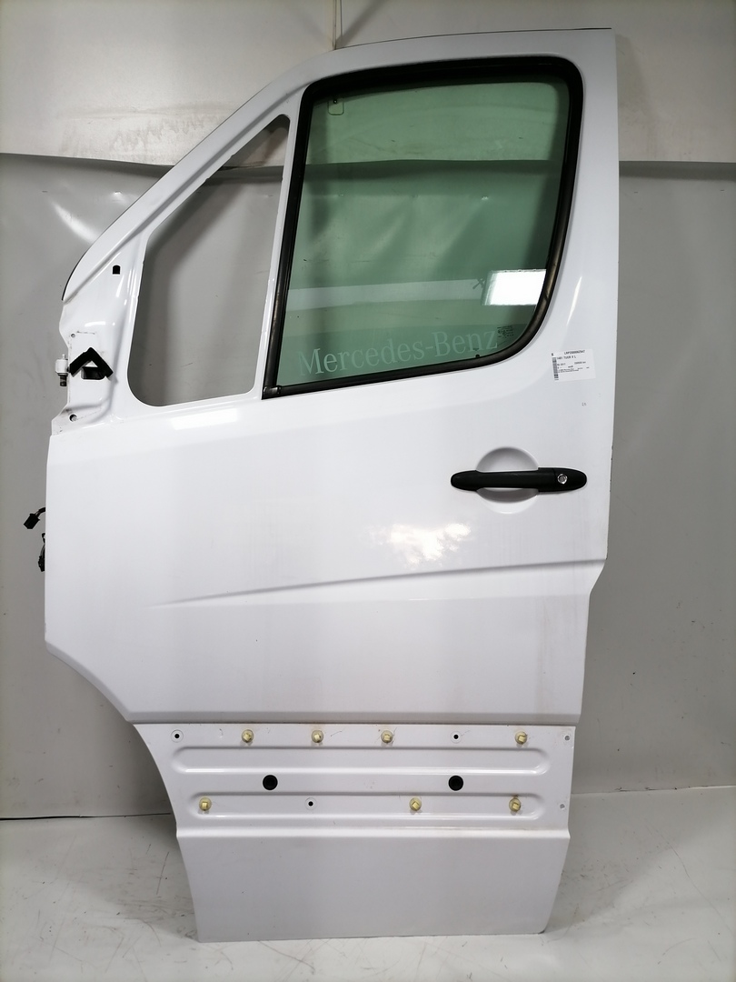 Mercedes Sprinter 906 original T&uuml;r vorn links Wei&szlig; Bj.2017
